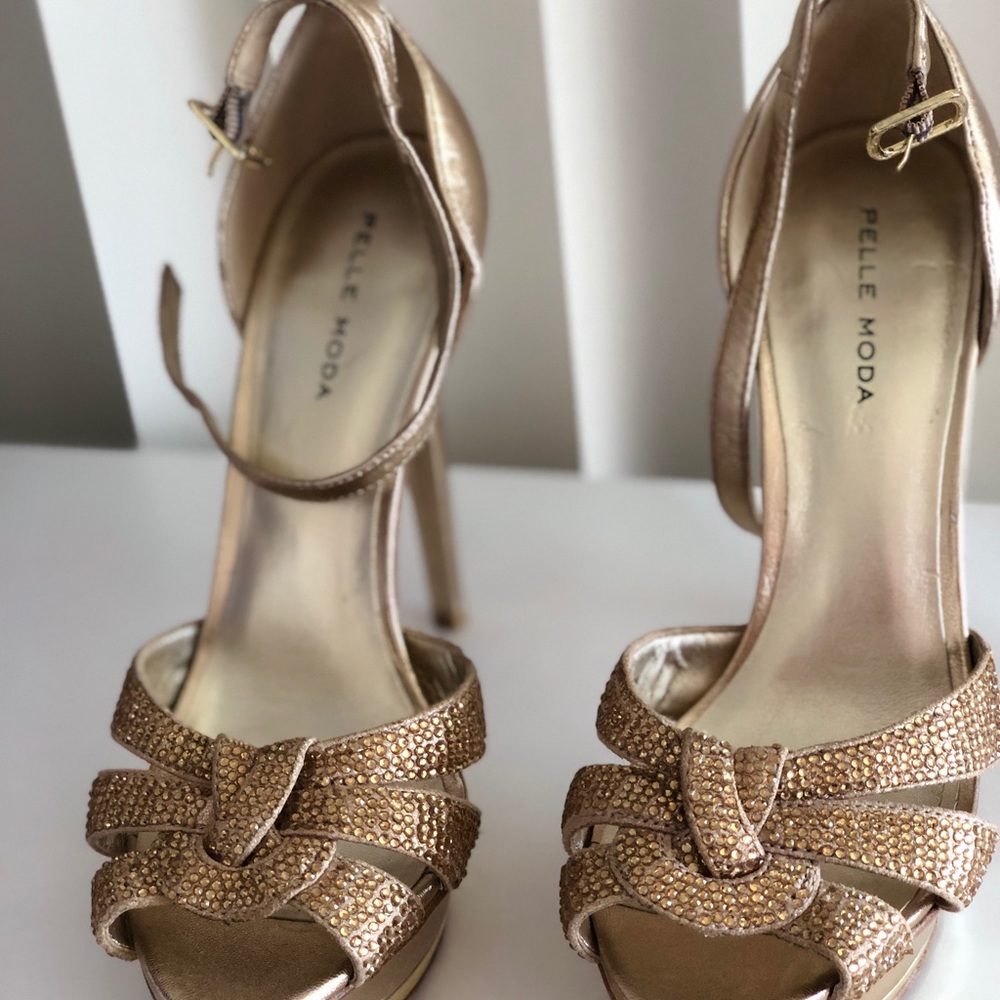 Gold Elegant Heels